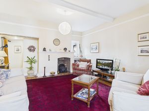 Lounge- click for photo gallery